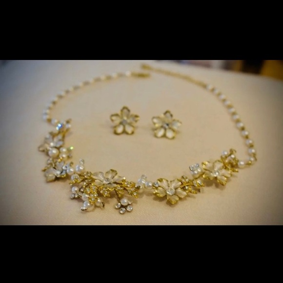 Vintage Necklace and Earrings Set - Picture 9 of 9